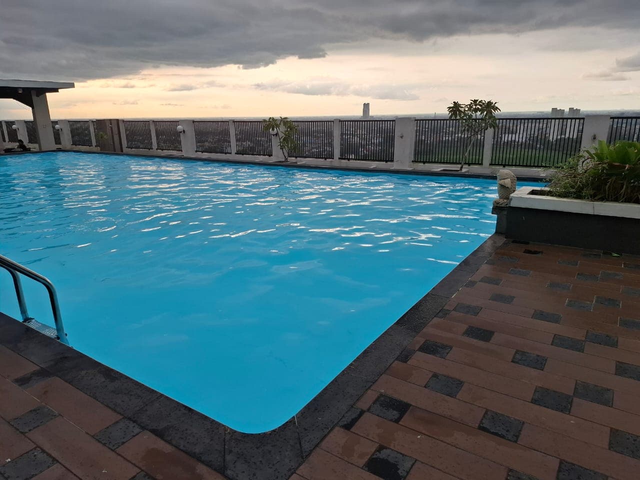 Skypool